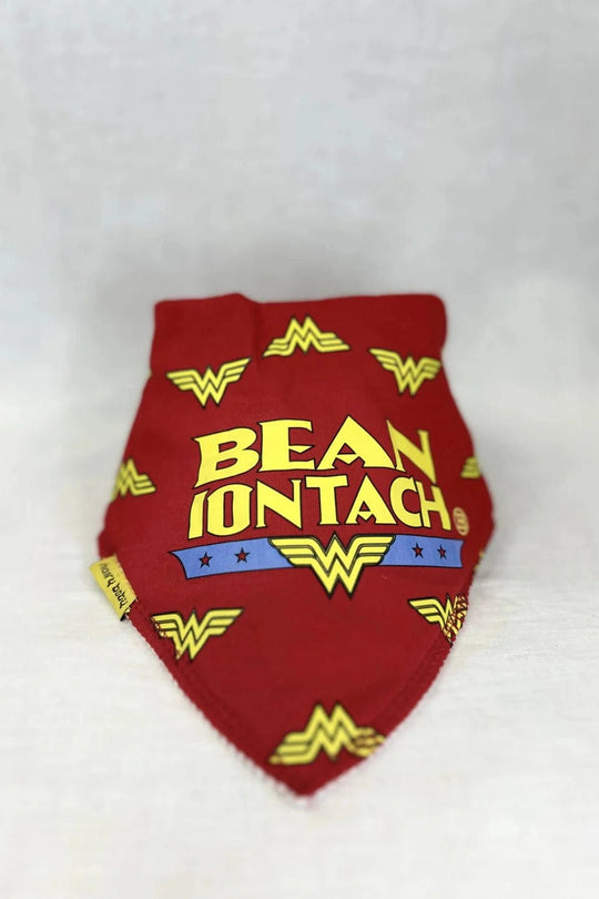 Bean Iontach (Wonder Woman) organic cotton DribbleBoo bandana bib