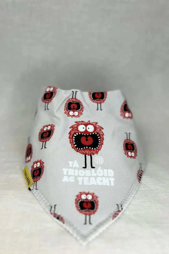 Tá Trioblóid Ag Teacht (Here comes trouble) organic cotton DribbleBoo bandana bib